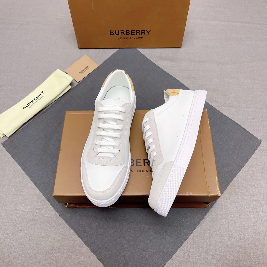 p380 【Burberry】Burberry’s new men’s casual shoes! Classic striped cloth paired with imported first-layer silk calfskin and high-mercerized nubuck leather. Real sheepskin lining is very comfortable. Original outsole. Two-color selection, details determine quality. Welcome to compare. Size: 38-44 No. 019